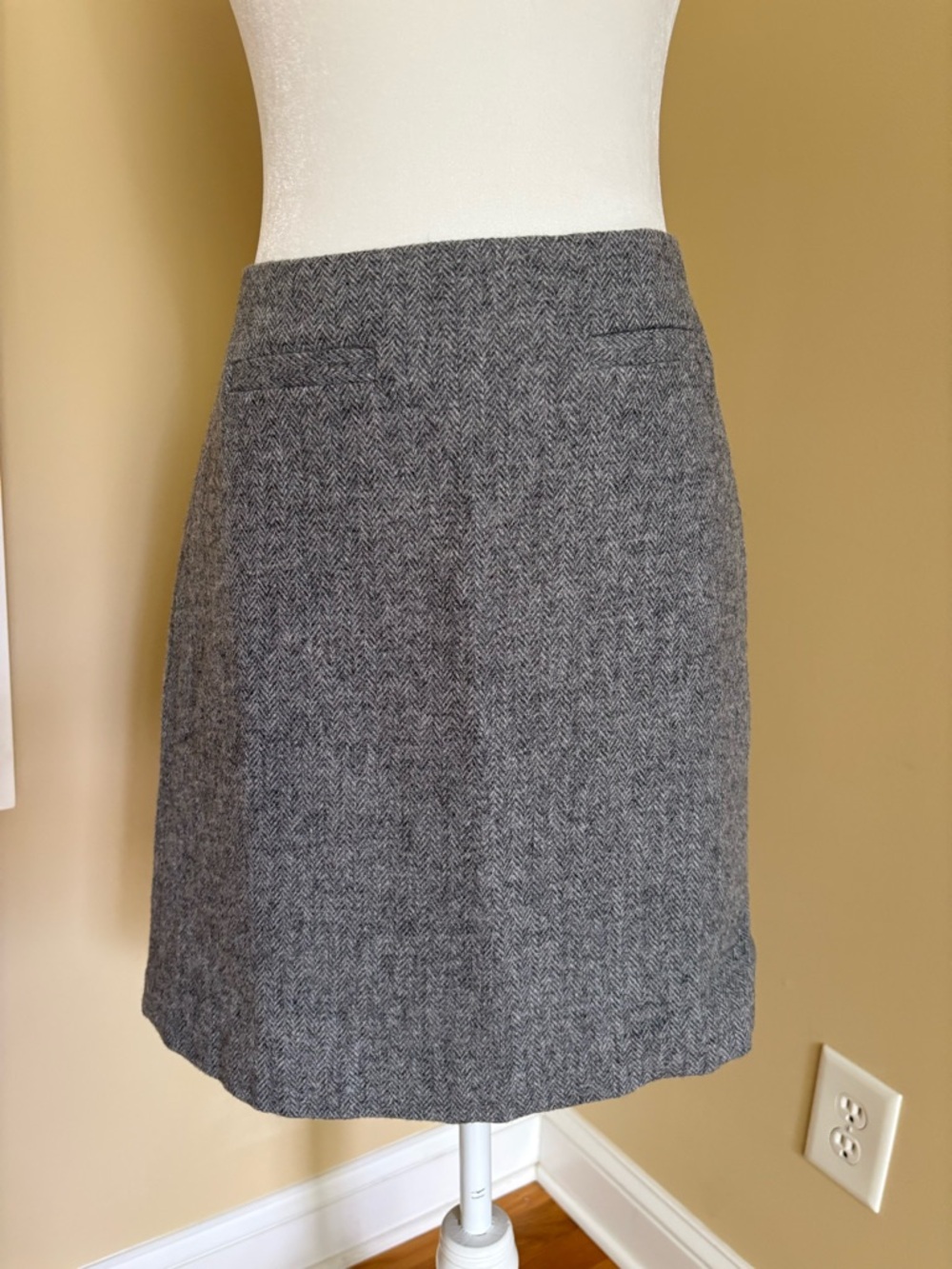 Talbots Gray Herringbone Wool Blend Mini Skirt